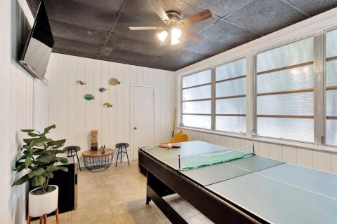 House in Gulfport, Florida 2 bedrooms, 85.28 sq.m. № 1866215 - photo 7