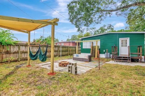House in Gulfport, Florida 2 bedrooms, 85.28 sq.m. № 1866215 - photo 18