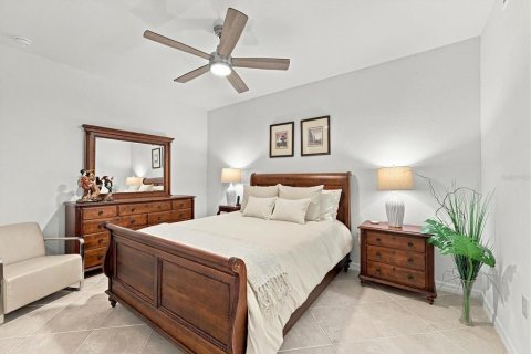 Condo in Venice, Florida, 2 bedrooms  № 2431617 - photo 18