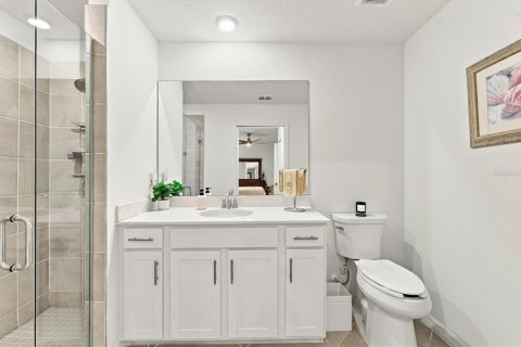 Condo in Venice, Florida, 2 bedrooms  № 2431617 - photo 21