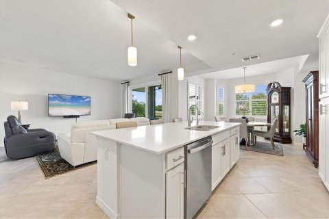 Condo in Venice, Florida, 2 bedrooms  № 2431617 - photo 15