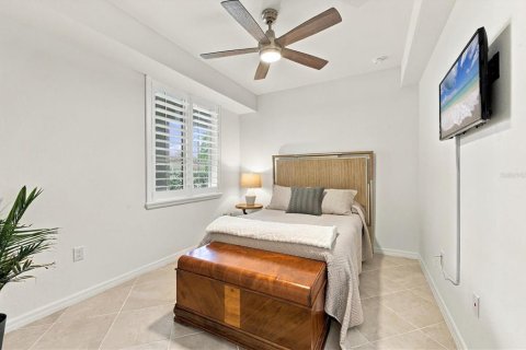 Condo in Venice, Florida, 2 bedrooms  № 2431617 - photo 24