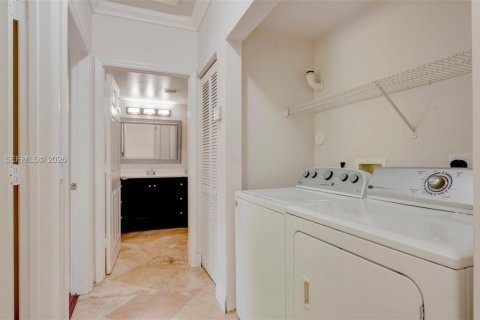 Adosado en venta en Miramar, Florida, 3 dormitorios, 134.71 m2 № 1927624 - foto 29