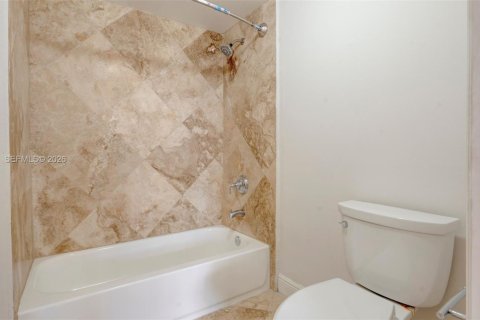 Adosado en venta en Miramar, Florida, 3 dormitorios, 134.71 m2 № 1927624 - foto 22