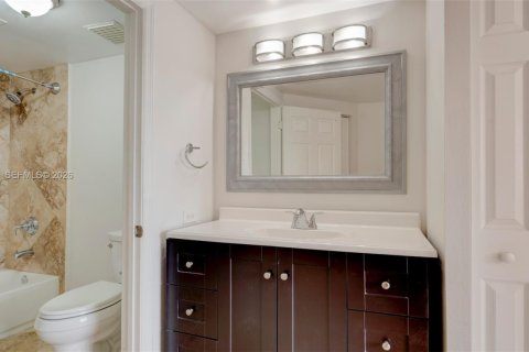 Adosado en venta en Miramar, Florida, 3 dormitorios, 134.71 m2 № 1927624 - foto 21