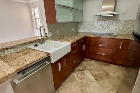 Купить таунхаус в Мирамар, Флорида 3 спальни, 134.71м2, № 1927624 - фото 5