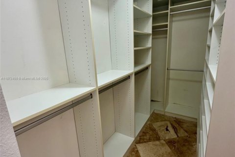 Купить таунхаус в Мирамар, Флорида 3 спальни, 134.71м2, № 1927624 - фото 13