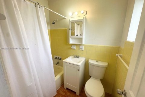 Купить коммерческую недвижимость в Норт-Майами-Бич, Флорида 177.81м2, № 1965493 - фото 23