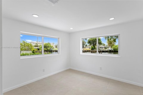 Casa en venta en Pompano Beach, Florida, 3 dormitorios, 196.67 m2 № 1935495 - foto 19
