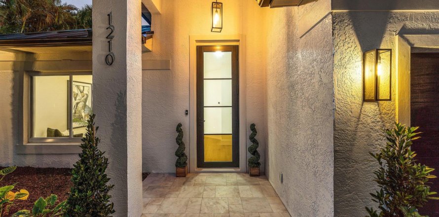 Villa ou maison à Delray Beach, Floride 3 chambres, 152.45 m2 № 2089505