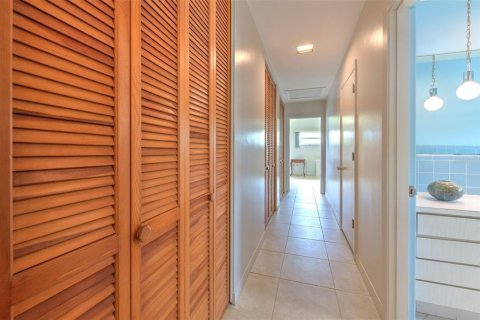 Casa en venta en New Port Richey, Florida, 4 dormitorios, 299.15 m2 № 2167527 - foto 25