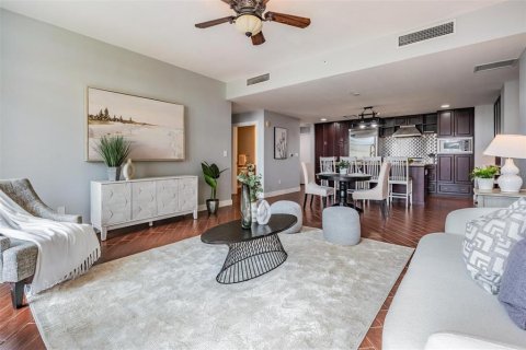 Condo in Tampa, Florida, 2 bedrooms  № 1801436 - photo 15