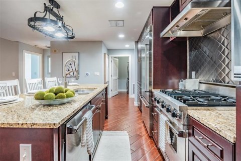 Condo in Tampa, Florida, 2 bedrooms  № 1801436 - photo 10