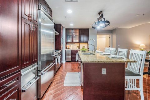 Condo in Tampa, Florida, 2 bedrooms  № 1801436 - photo 4
