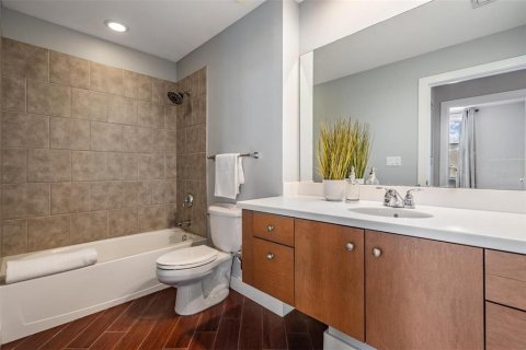 Condo in Tampa, Florida, 2 bedrooms  № 1801436 - photo 25