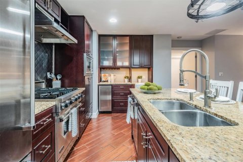 Condo in Tampa, Florida, 2 bedrooms  № 1801436 - photo 5