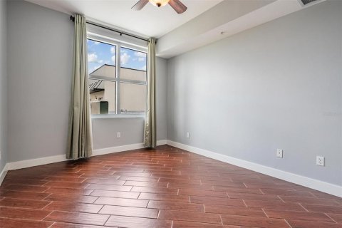 Condo in Tampa, Florida, 2 bedrooms  № 1801436 - photo 22