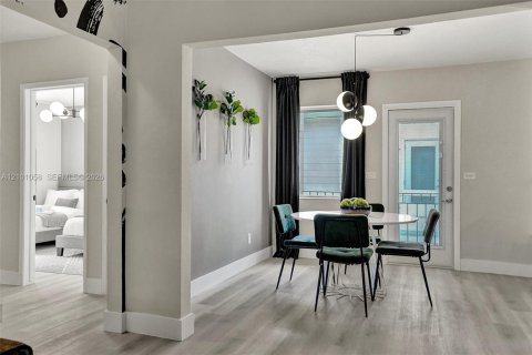 Apartment in Miami Beach, Florida 2 bedrooms, 92.9 sq.m. № 2401323 - photo 14