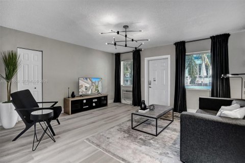 Apartment in Miami Beach, Florida 2 bedrooms, 92.9 sq.m. № 2401323 - photo 5