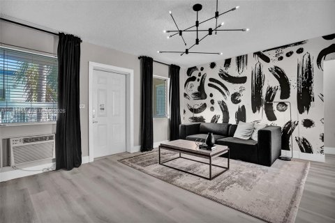 Apartment in Miami Beach, Florida 2 bedrooms, 92.9 sq.m. № 2401323 - photo 8