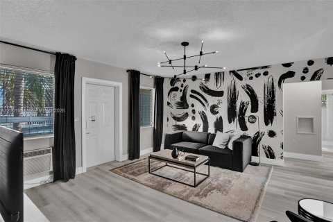 Apartment in Miami Beach, Florida 2 bedrooms, 92.9 sq.m. № 2401323 - photo 6