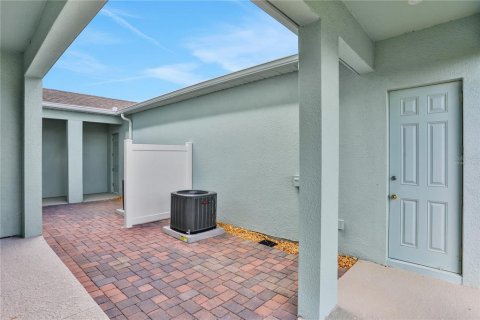 Adosado en venta en Winter Garden, Florida, 3 dormitorios, 152.73 m2 № 2387533 - foto 23