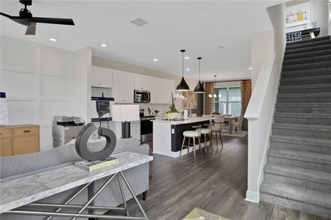 Adosado en venta en Winter Garden, Florida, 3 dormitorios, 152.73 m2 № 2387533 - foto 2