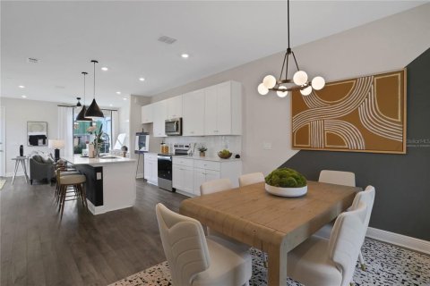 Adosado en venta en Winter Garden, Florida, 3 dormitorios, 152.73 m2 № 2387533 - foto 4