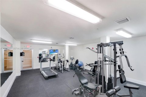 Купить кондоминиум в Майами, Флорида 1 спальня, 73.39м2, № 1999319 - фото 16