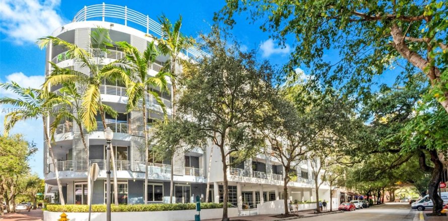 Кондоминиум с 1 спальней в Майами, Флорида № 1999319