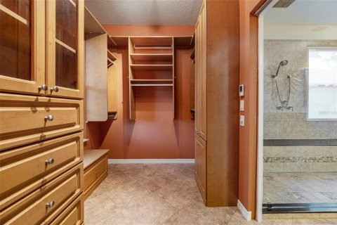 House in Tampa, Florida 4 bedrooms, 249.26 sq.m. № 1844924 - photo 22
