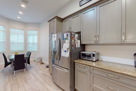 Villa ou maison à vendre à Port St. Lucie, Floride: 2 chambres, 171.13 m2 № 2325338 - photo 12