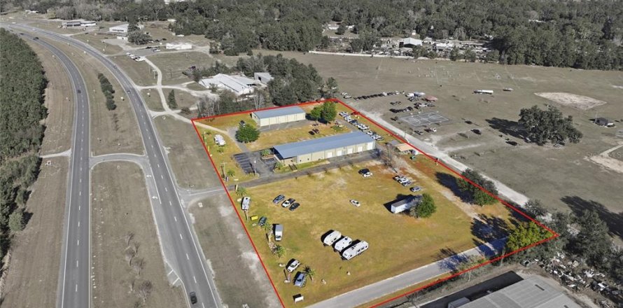 Immobilier commercial à Williston, Floride 459.87 m2 № 2128469