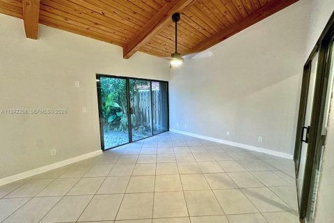 Touwnhouse à louer à Hallandale Beach, Floride: 2 chambres, 156.08 m2 № 2001300 - photo 16