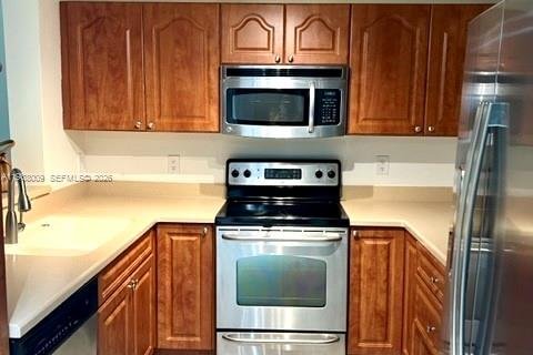 Condo in Miami, Florida, 1 bedroom  № 2000660 - photo 10