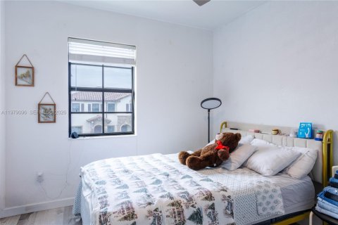 Townhouse in Homestead, Florida 3 bedrooms, 130.25 sq.m. № 2044663 - photo 20