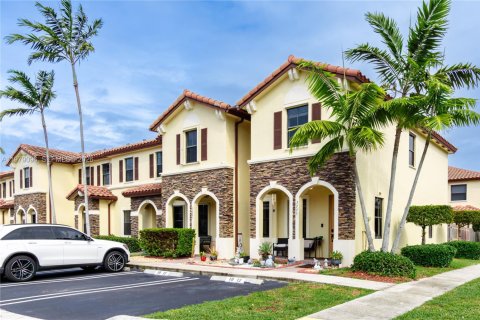 Townhouse in Homestead, Florida 3 bedrooms, 130.25 sq.m. № 2044663 - photo 22