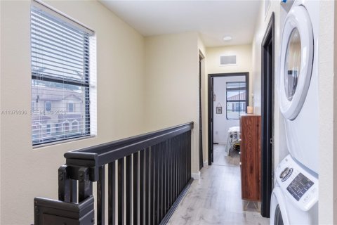 Townhouse in Homestead, Florida 3 bedrooms, 130.25 sq.m. № 2044663 - photo 10