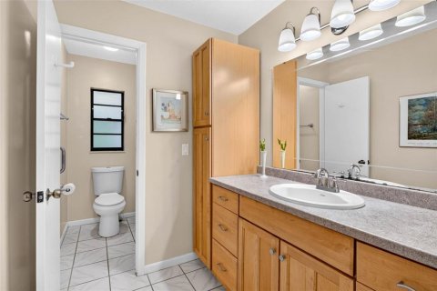 Villa ou maison à vendre à Tampa, Floride: 3 chambres, 150.69 m2 № 2426034 - photo 18