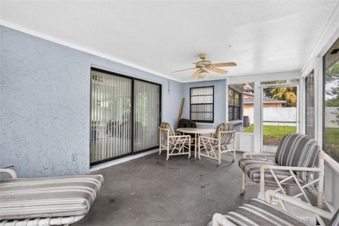 Villa ou maison à vendre à Tampa, Floride: 3 chambres, 150.69 m2 № 2426034 - photo 25