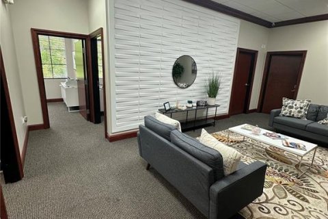 Propiedad comercial en alquiler en Orlando, Florida, 107.77 m2 № 1777288 - foto 7