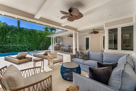 Casa en venta en Miami Beach, Florida, 4 dormitorios, 494.15 m2 № 1970686 - foto 25