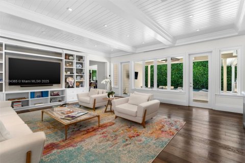 Casa en venta en Miami Beach, Florida, 4 dormitorios, 494.15 m2 № 1970686 - foto 4
