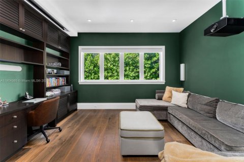 Casa en venta en Miami Beach, Florida, 4 dormitorios, 494.15 m2 № 1970686 - foto 12