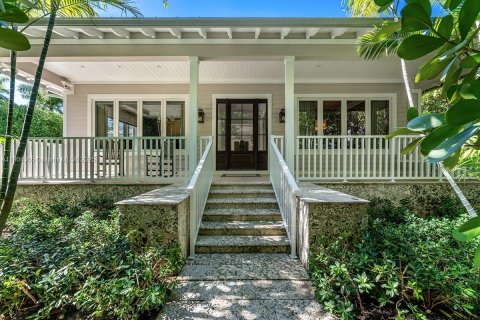 Casa en venta en Miami Beach, Florida, 4 dormitorios, 494.15 m2 № 1970686 - foto 29