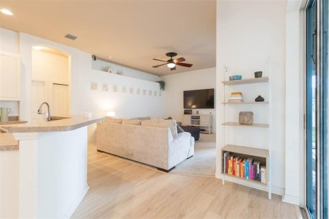 Casa en venta en Brandon, Florida, 3 dormitorios, 180.51 m2 № 1827946 - foto 16