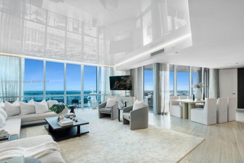 Condo in Miami, Florida, 4 bedrooms  № 1797675 - photo 5