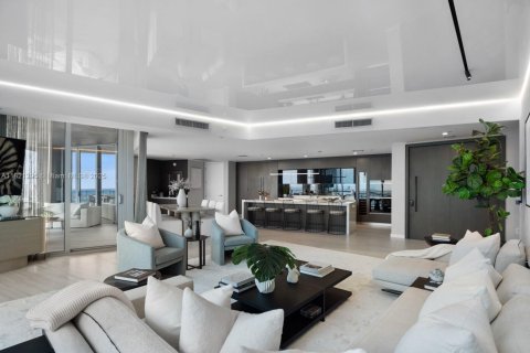 Condo in Miami, Florida, 4 bedrooms  № 1797675 - photo 6