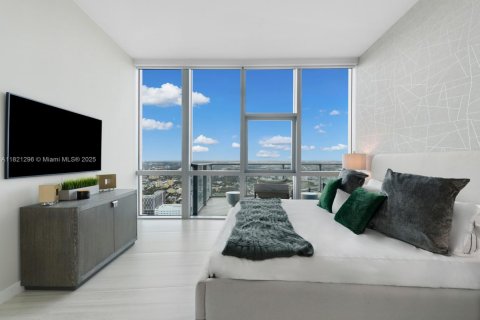 Condo in Miami, Florida, 4 bedrooms  № 1797675 - photo 15