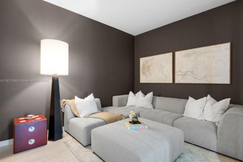 Condo in Miami, Florida, 4 bedrooms  № 1797675 - photo 19